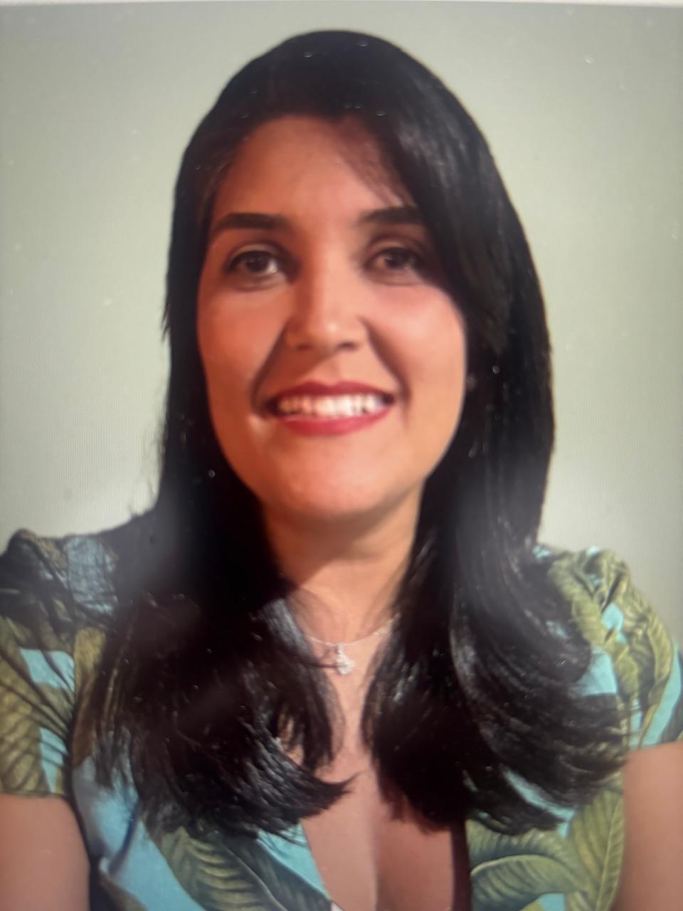 Elaine Gomes